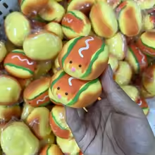 Mainan pereda stres berbentuk  - Interactive Squeaky Plush Dog Toy ulasan dan harga